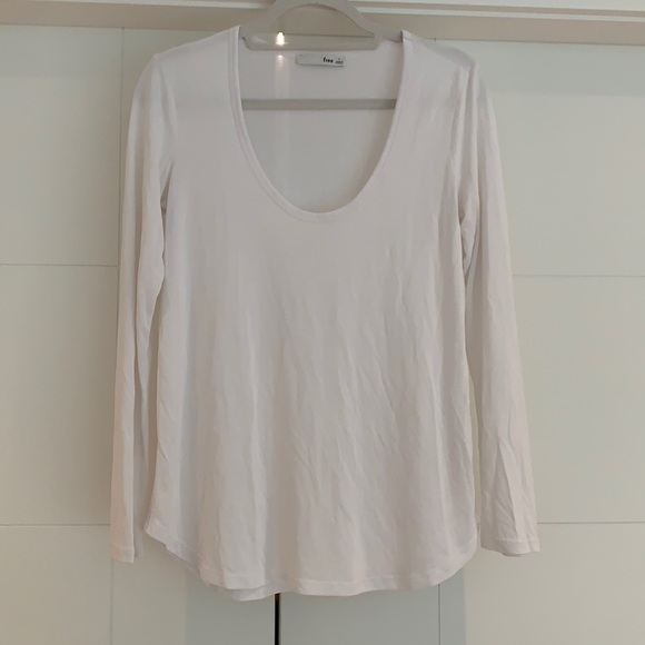Wilfred Free Longsleeve Scoop Neck T-Shirt